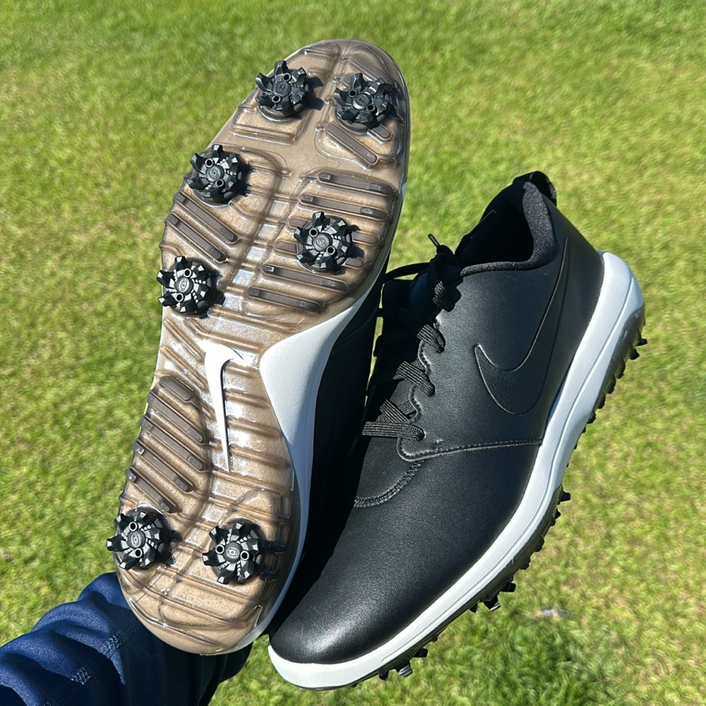 Nike Men’s Roshe G Tour Black/White Golf Shoes - Picture 6 of 7